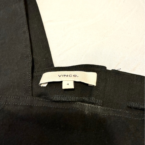 Vince sleeveless Crop Top - Picture 3 of 5